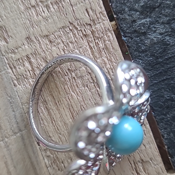 Flower Ring Size 9 - Picture 5 of 7